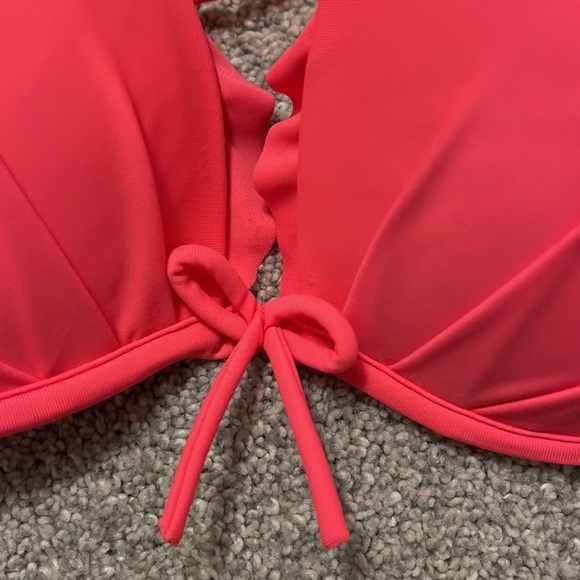 Victoria’s Secret Bikini tops (3 pack) - Picture 10 of 14
